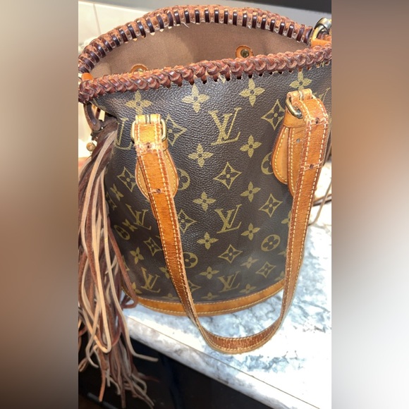 Petit French Tote - Picture 7 of 16